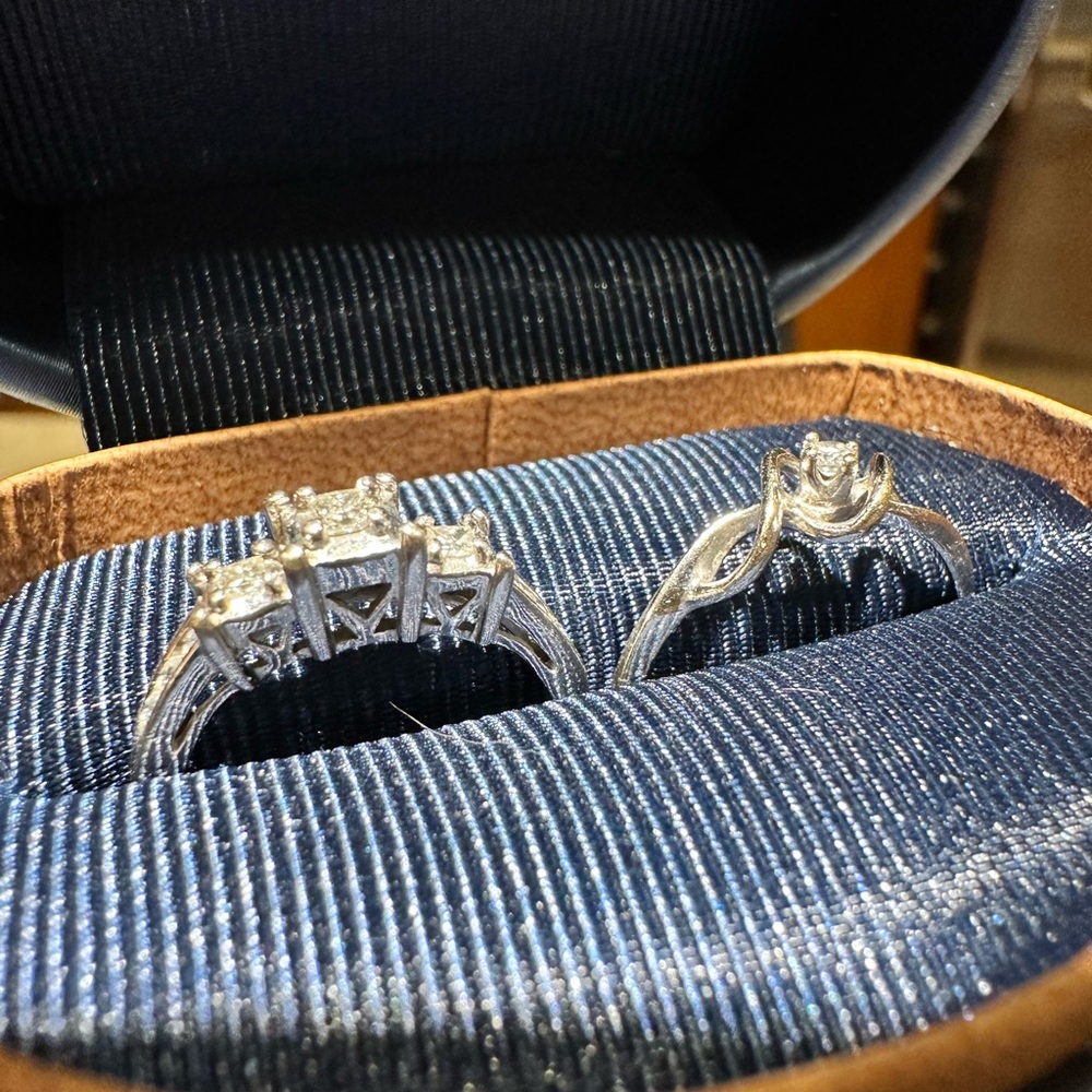 Engagement & promise ring